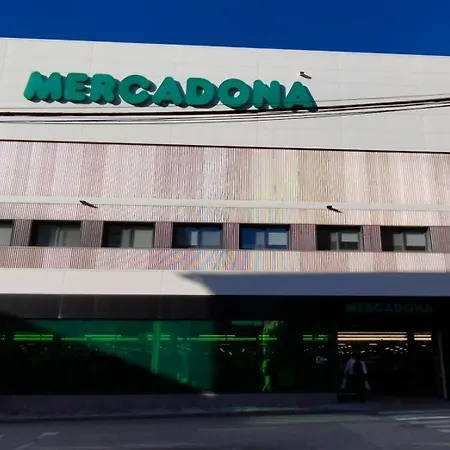 Citycenter Locosbeach 50m Exclusive * 托雷维耶哈